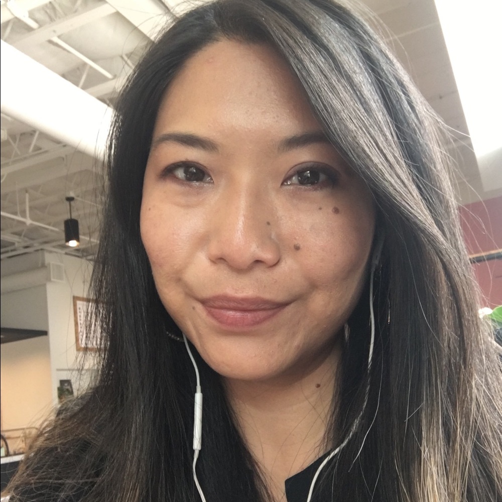 Meet your Posher, Adrienne